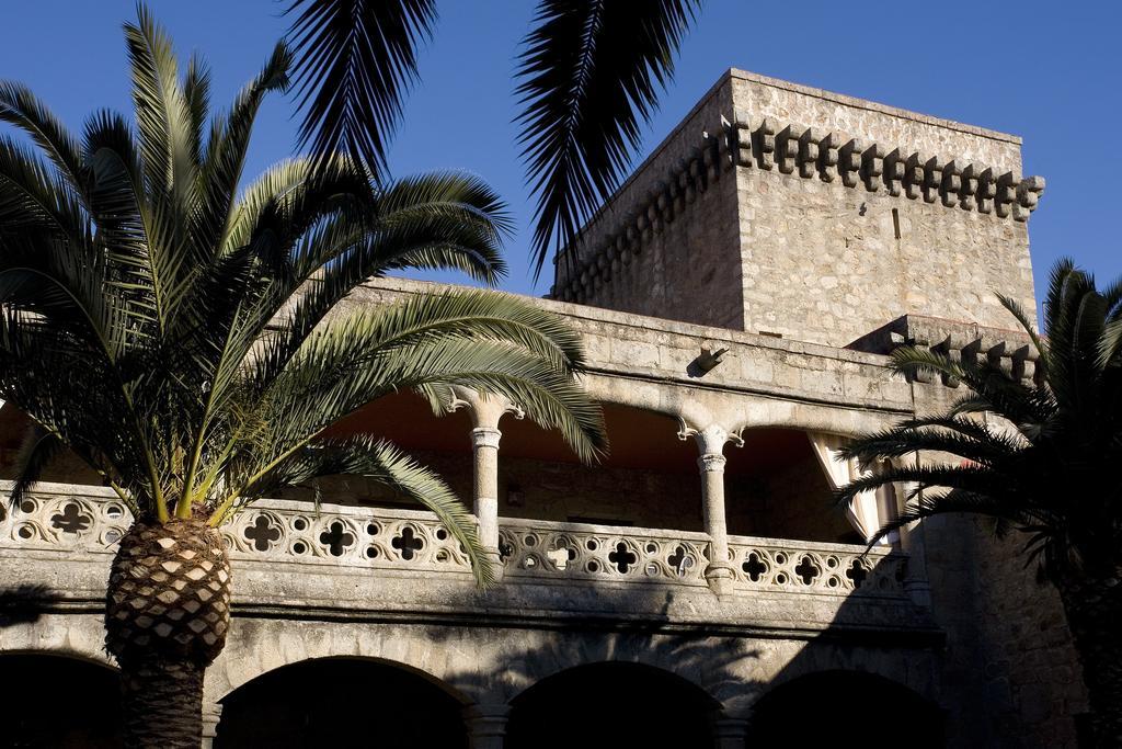 Parador De Jarandilla De La Vera Hotel Exterior photo