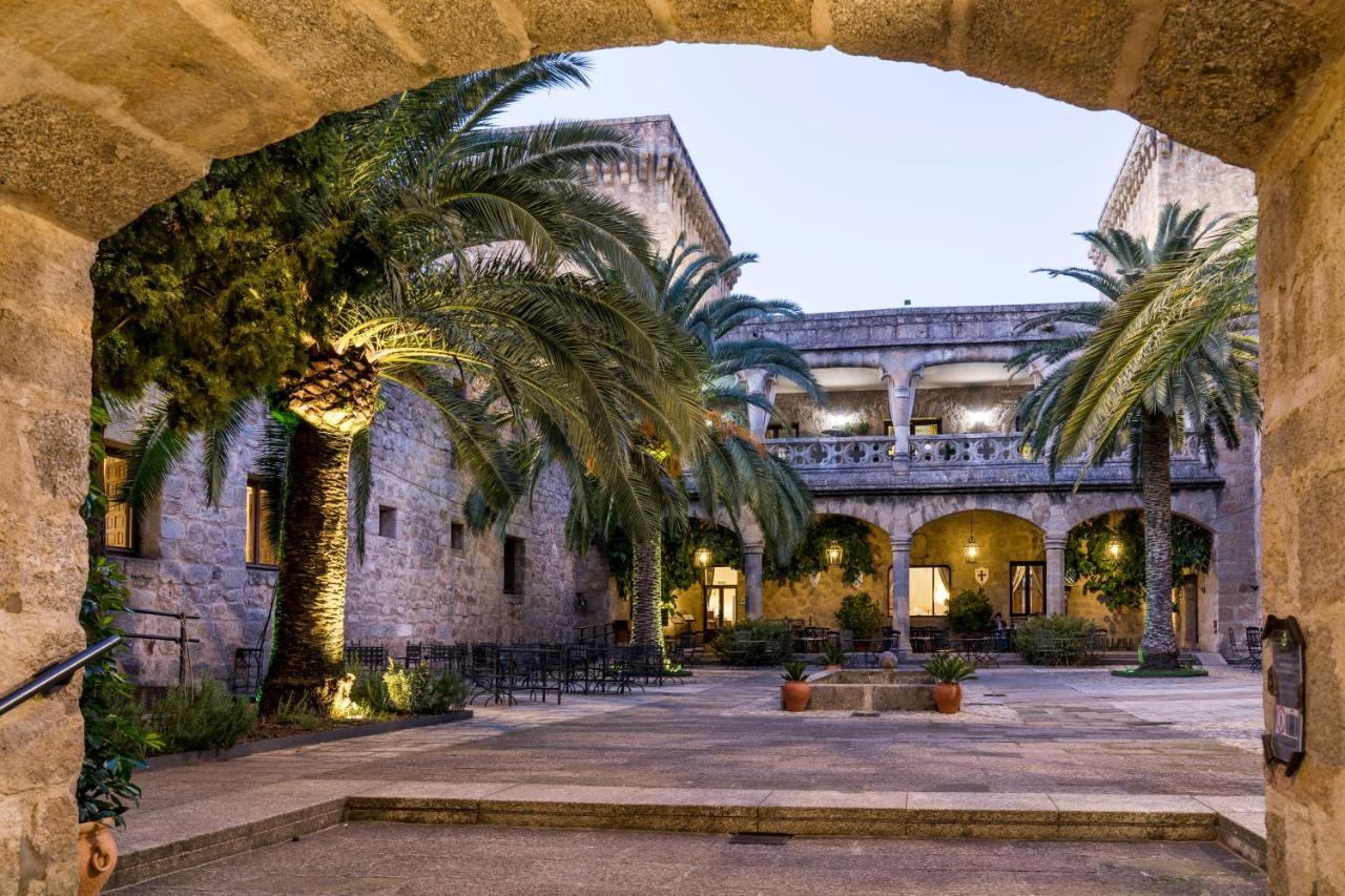 Parador De Jarandilla De La Vera Hotel Exterior photo