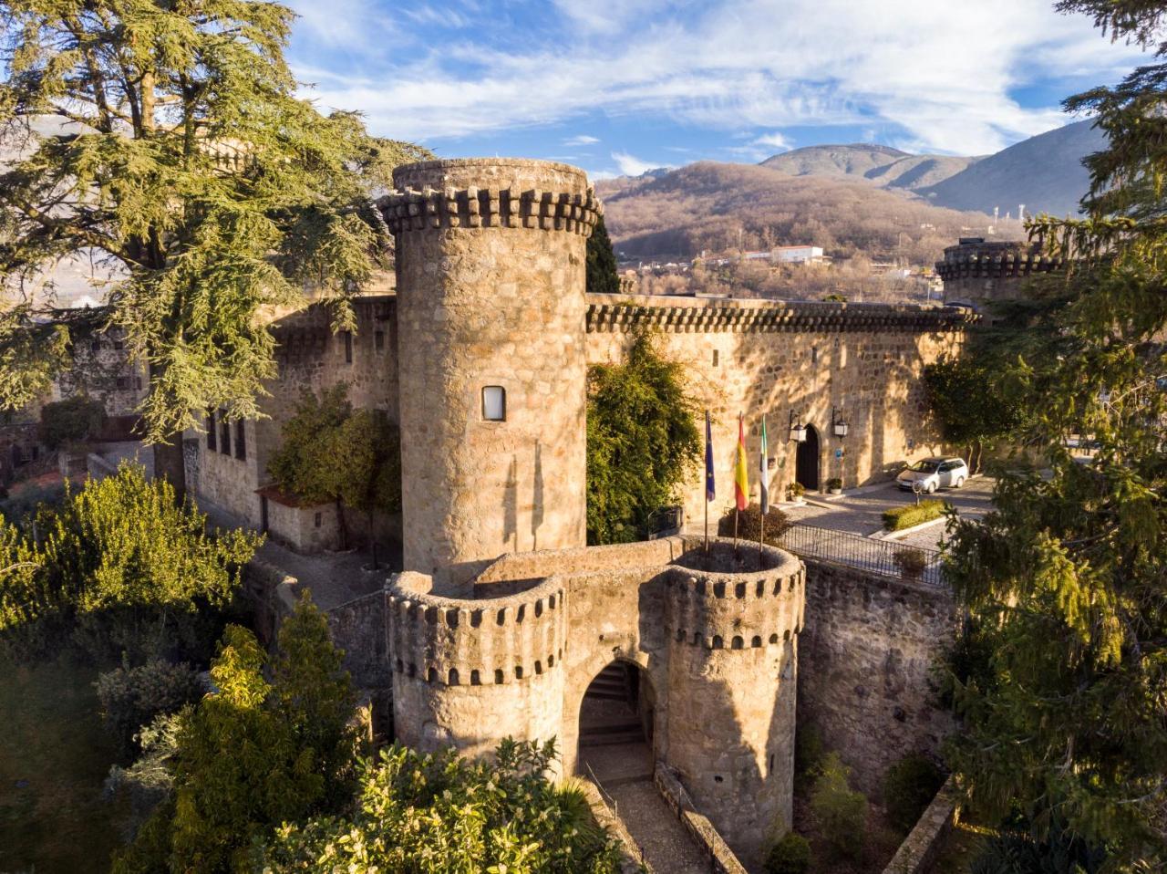 Parador De Jarandilla De La Vera Hotel Exterior photo